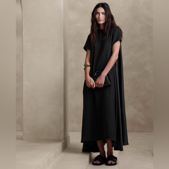 FINAL MARKDOWN! Banana Republic Aurelia Crepe & Satin Maxi Dress - Multiple 🪹💫 - Picture 1 of 9